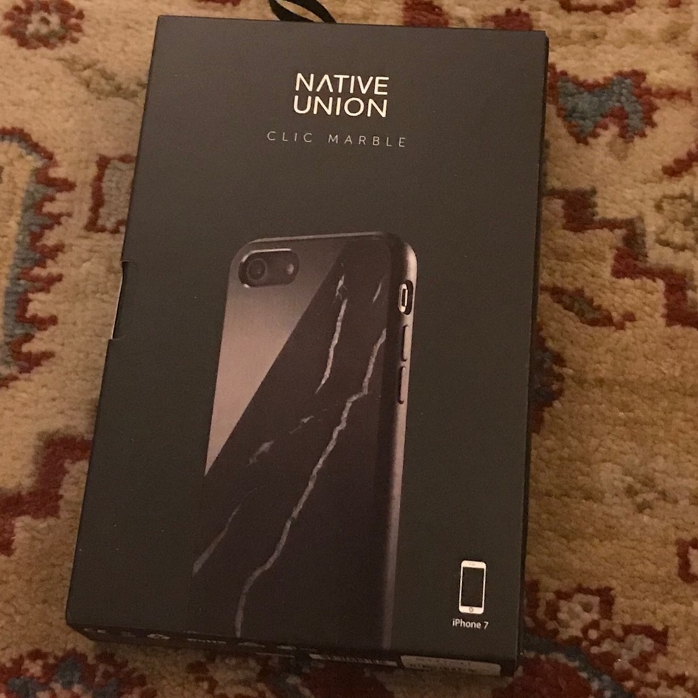 NWT authentic iphone 7 genuine marble case